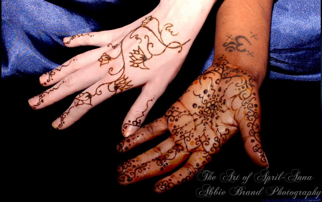 henna black white dance